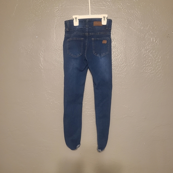 Pink Ivy Distressed Blue Girls Jeans EUC Size 10 Stretch - Picture 2 of 11